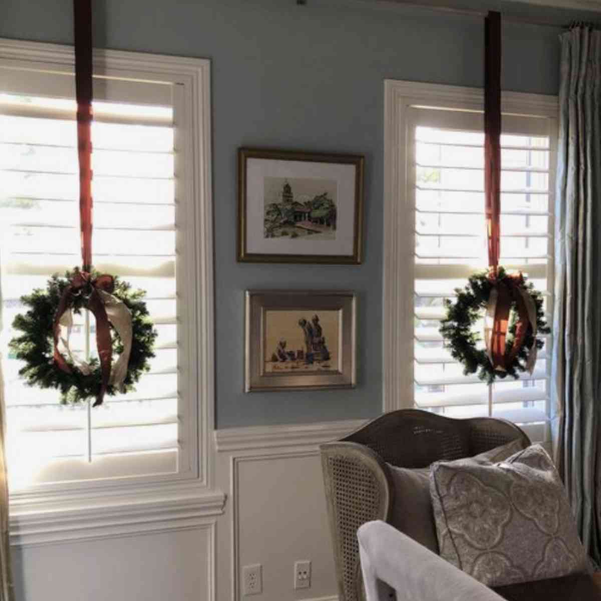 How to Hang a Wreath with Ribbon
