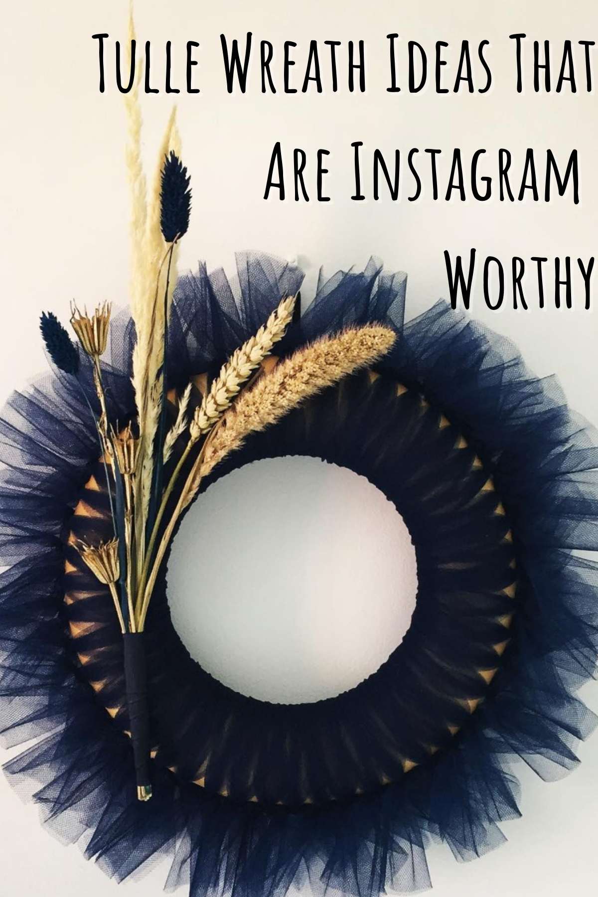 Tulle wreath ideas that are instagram worthy. Photo of black wreath.